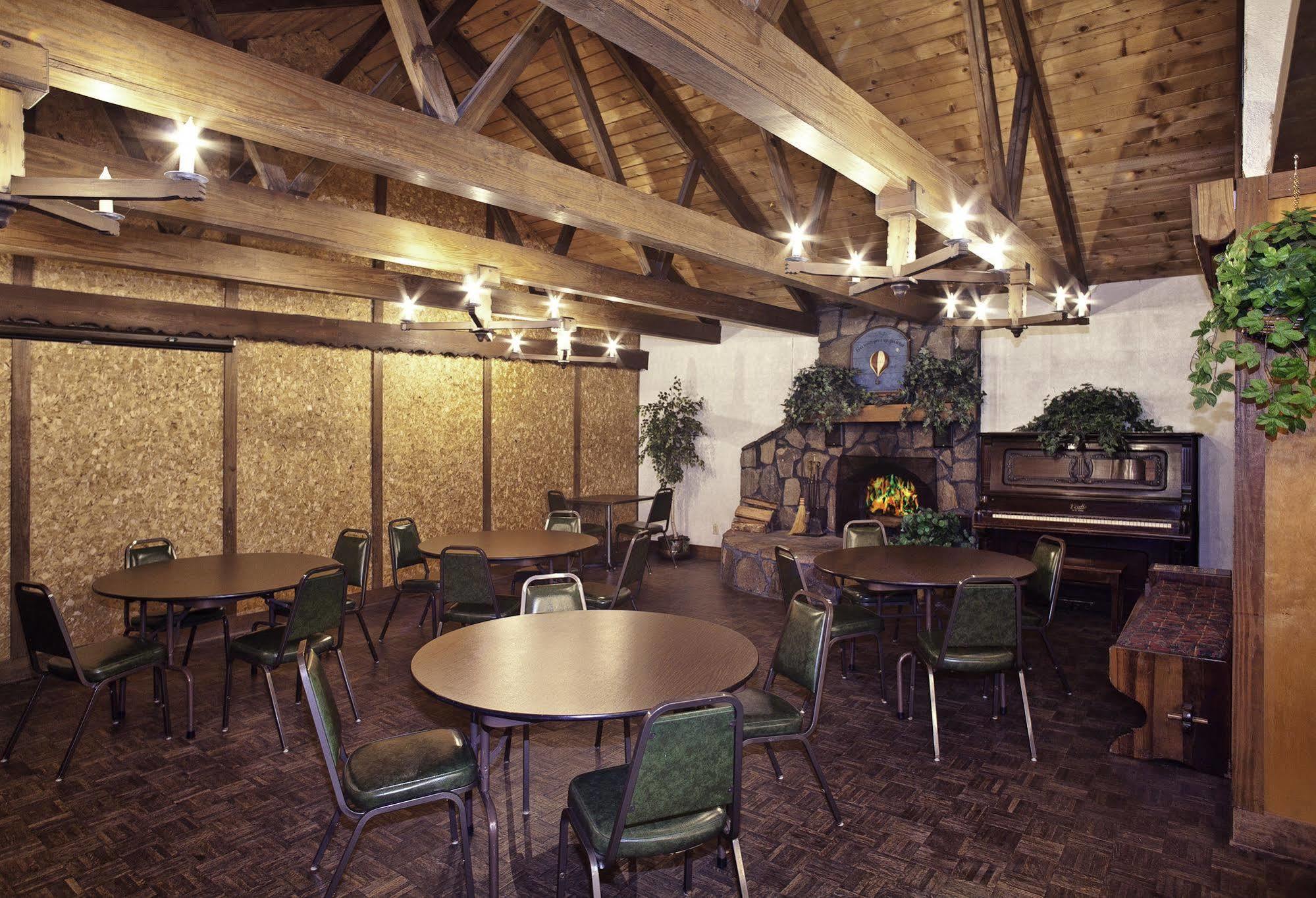 Helendorf River Inn, Suites & Conference Center Eksteriør bilde